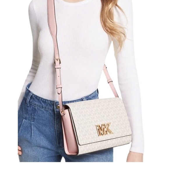 BNWT Michael Kors Logo-Print Messenger shoulder Bag ! - Picture 3 of 13